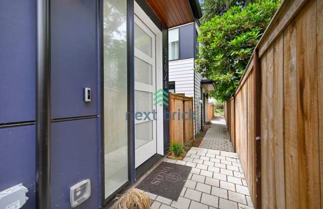 Stylish New 2 Bed  2 Bath Townhouse for Rent photos photos