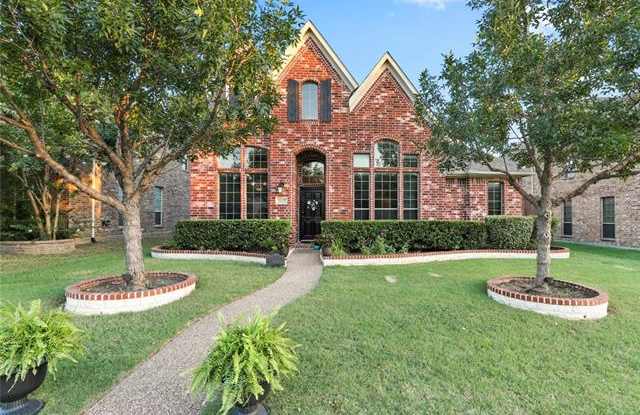 2227 Jaguar Drive Gallery 2