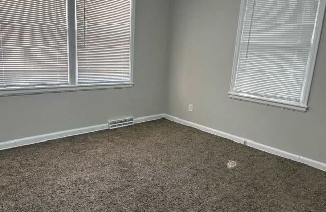 Beautiful 2 Bedroom 1 bath Gallery 3