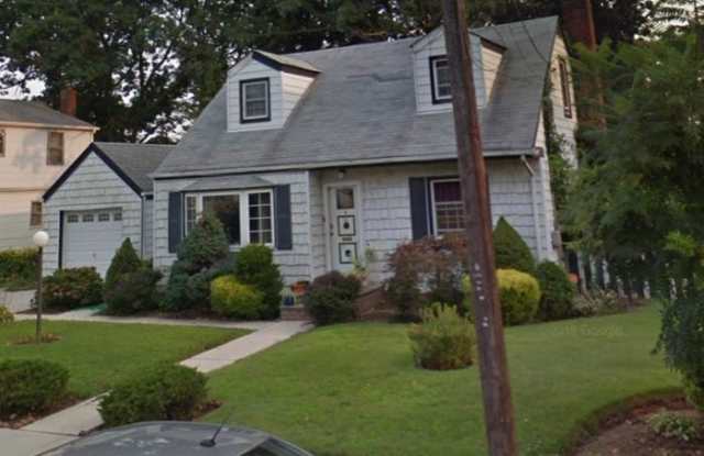40 W Marshall St 1&2 - 40 West Marshall Street, Hempstead, NY 11550