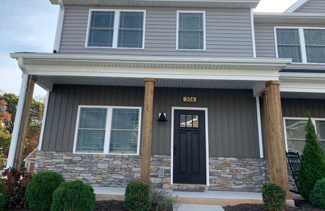 Cornerstone Townhomes-Convenient Timberlake Area photos photos