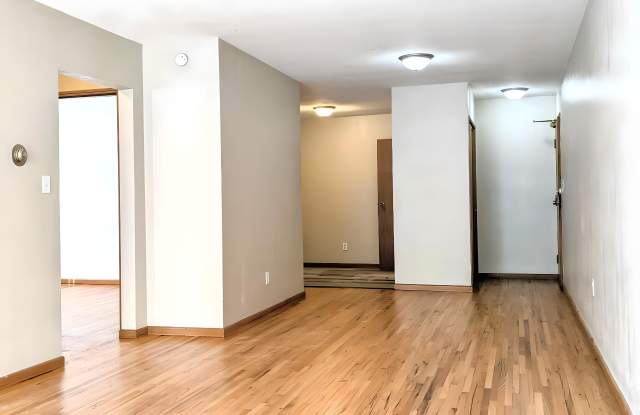 1269 Cook Ave E #5 Gallery 2