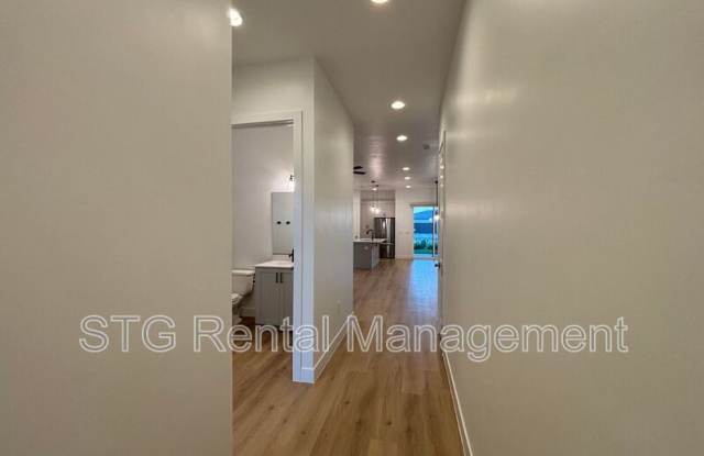 2916 E Snowberry Drive Gallery 3