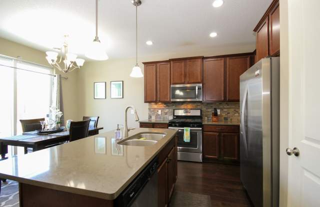 12569 Naples Street Northeast - 1, Unit B Gallery 3
