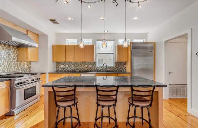 WALK TO ZILKER!!! - 1205 Kinney Avenue, Austin, TX 78704