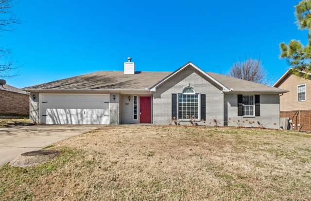 Stunning Property! Do not miss out on this! - 1357 North Pine Creek Drive, Fayetteville, AR 72704 Stunning Property! Do not miss out on this! - 1357 North Pine Creek Drive, Fayetteville, AR 72704