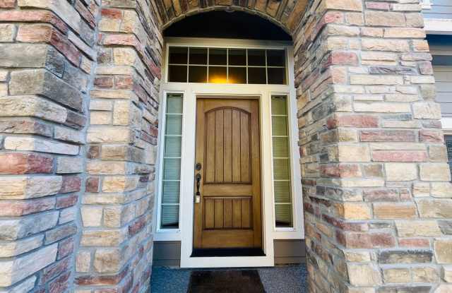 Beautifully Updated 5 Bedroom Home with a Primary En-Suite on Both the Main and Upper Level Conveniently Located Close to the High Tech Corridor on HWY 26, Nike, Intel, and Columbia. photos photos Beautifully Updated 5 Bedroom Home with a Primary En-Suite on Both the Main and Upper Level Conveniently Located Close to the High Tech Corridor on HWY 26, Nike, Intel, and Columbia. photos photos