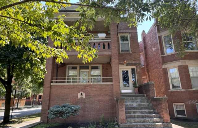 3835 W Wrightwood Avenue - 3835 West Wrightwood Avenue, Chicago, IL 60647