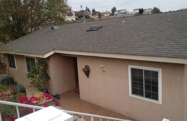 9423 Eucalyptus St - 2 Gallery 4