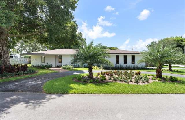 7638 SW 167th St photos photos