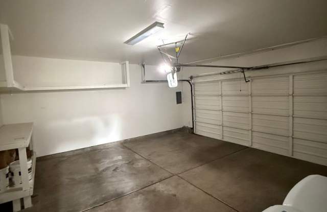 Spacious 3 Bed / 3 Bath Home with Bamboo Flooring & Private Garage – 1230 Searchlite Dr., Reno, NV photos photos