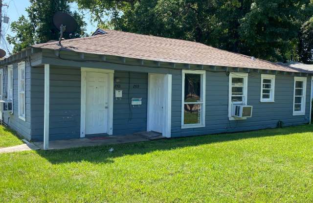 2503 Malcom St photos photos