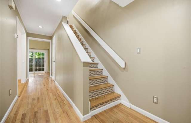 187 12th Street NE Gallery 4