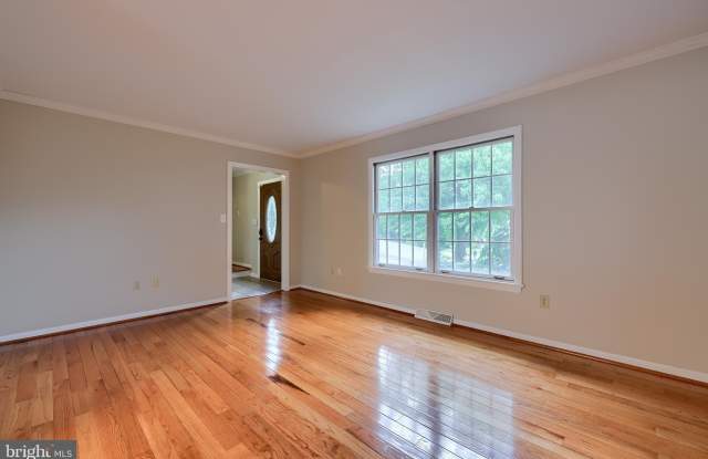 324 FAULKNER DRIVE Gallery 4