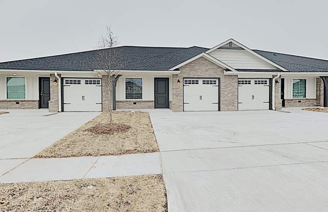 2 Bedroom 2 Bath Duplex Close To Tinker AFB photos photos