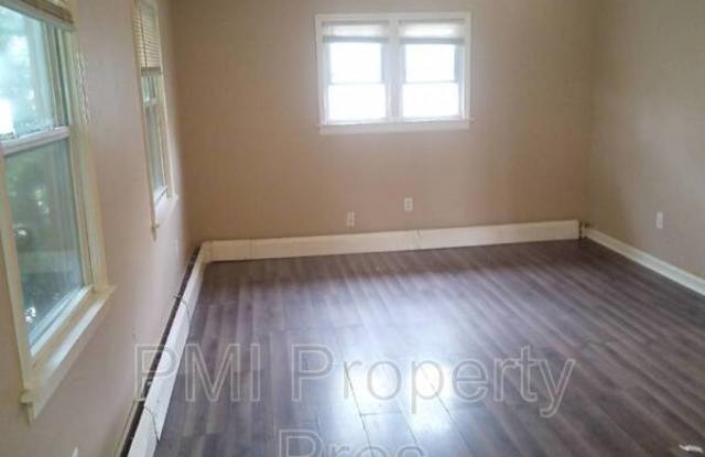 4626 N 39th St - 4626 North 39th Street, Milwaukee, WI 53209