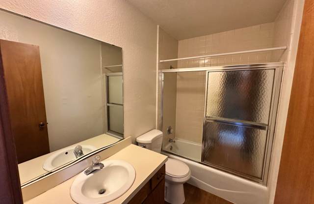 Beautiful 3-Bedroom Duplex in the Heart of Norman! Gallery 4