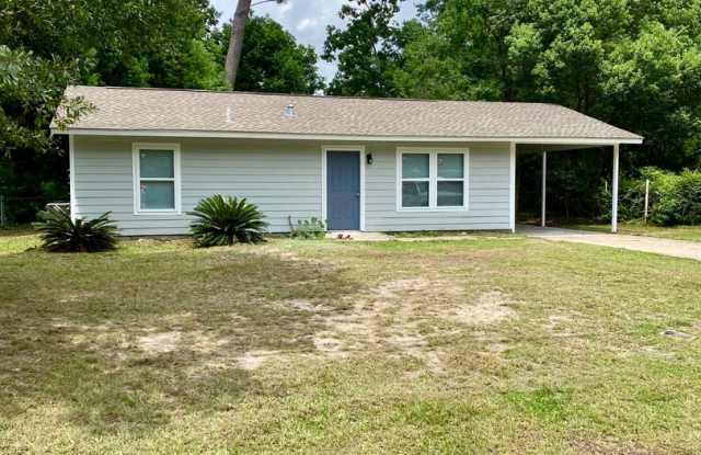 Fully remodeled 3 bed 1 bath Gallery 1