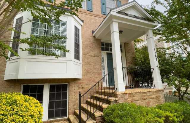 1003 CRESTFIELD DRIVE Gallery 2