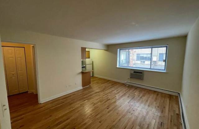 431 West Barry photos photos