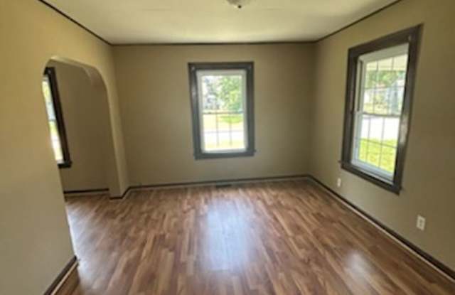 2 bedroom and 1 bath photos photos