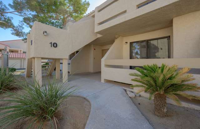 NEWLY REMODELED FURNISHED BOTTOM FLOOR CONDO photos photos