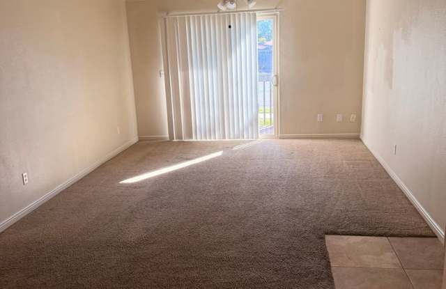 2 Bedroom 1 Bathroom Condo in the Heart of Murray Gallery 4