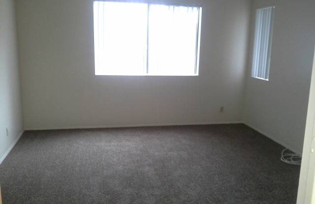 Spacious 2 bedroom, 2 bathroom Gallery 3