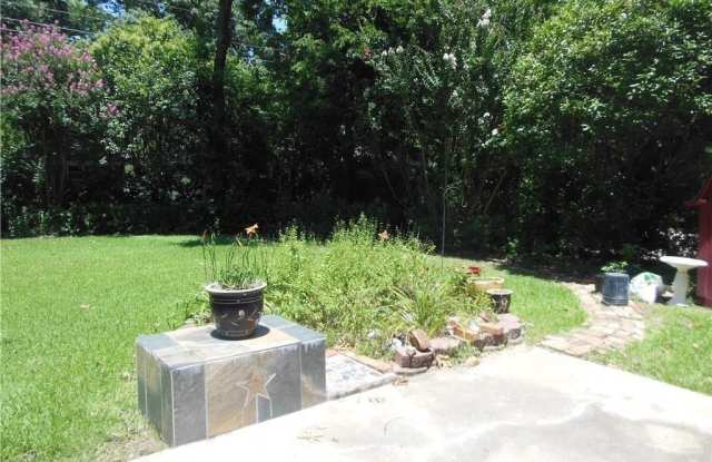 6916 Wycliff Street Gallery 3