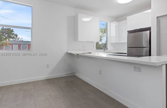 1935 NW 71st St Gallery 3