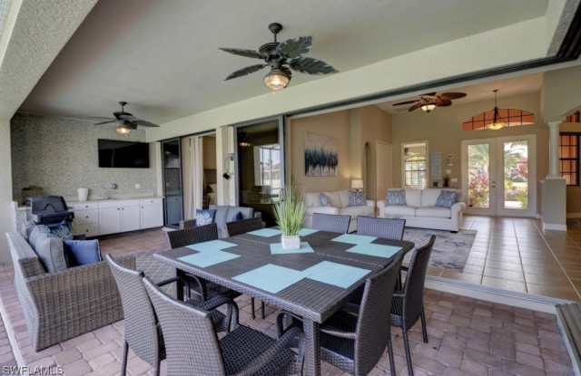 3525 Surfside Boulevard Gallery 3