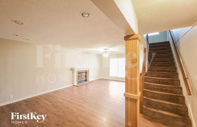 4602 Hollow Lane Gallery 3
