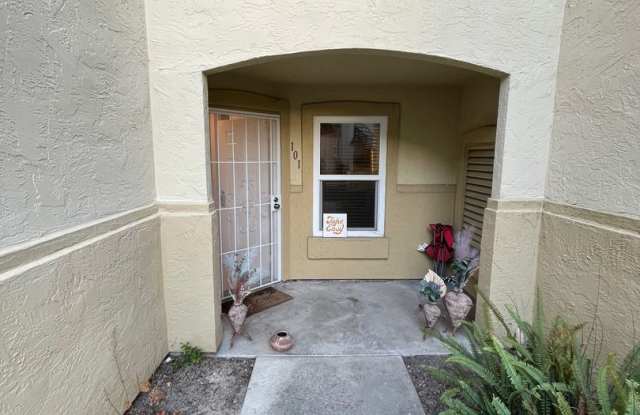 Eastlake Shores Downstairs Condo feat. Two Bedrooms and Two Bathrooms photos photos