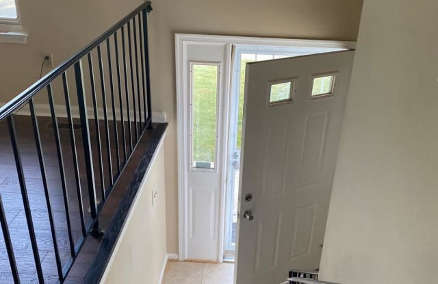 7100 EMMA COURT Gallery 4