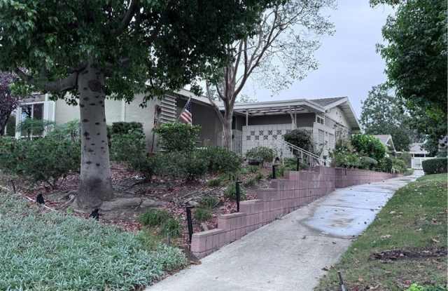 544 Via Estrada - 544 Via Estrada, Laguna Woods, CA 92637