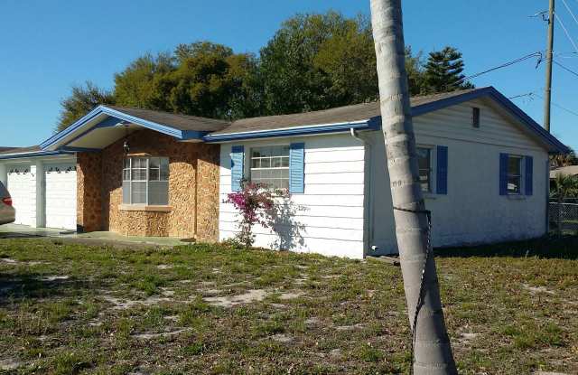 3705 Winder Dr - 3705 Winder Drive, Beacon Square, FL 34691