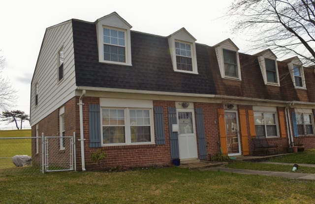 3125 Ryerson Cir - 3125 Ryerson Circle, Lansdowne, MD 21227