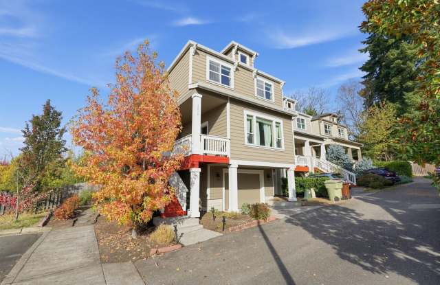 3BR Furnished Vintage home for rent! Gallery 1