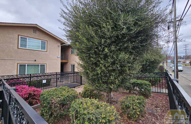 Spacious One Bedroom Upstairs Apartment - 315 Laurel Street, Vallejo, CA 94591