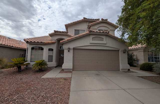 4 Bedroom 2.5 Bathroom Lakewood Home photos photos