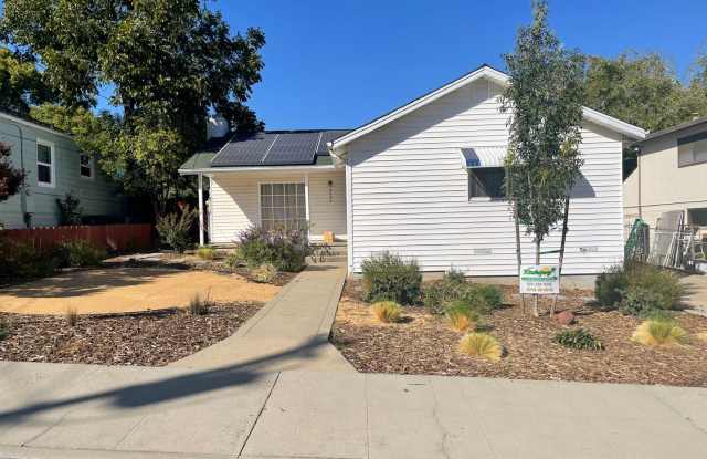 Large 3 Bedrrom 2 Bath Home Close to Oroville High School - 3090 Grand View Avenue, Oroville, CA 95966 Large 3 Bedrrom 2 Bath Home Close to Oroville High School - 3090 Grand View Avenue, Oroville, CA 95966