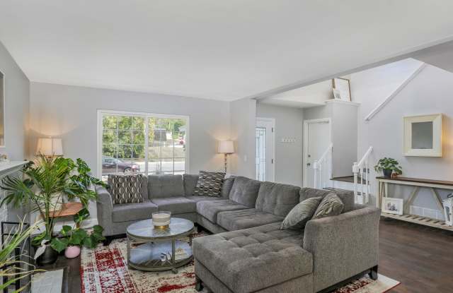 7548 Margerum Avenue Gallery 2