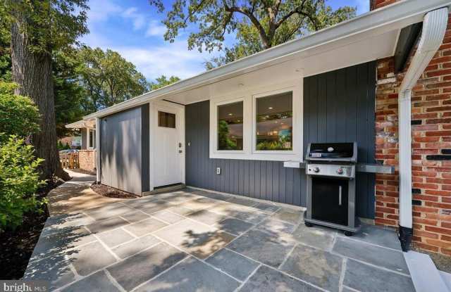 8407 TAHONA Drive Gallery 1