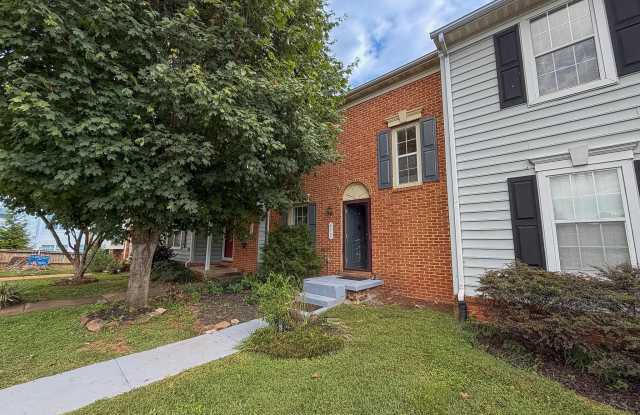 672 RIPPLEBROOK Drive Gallery 1