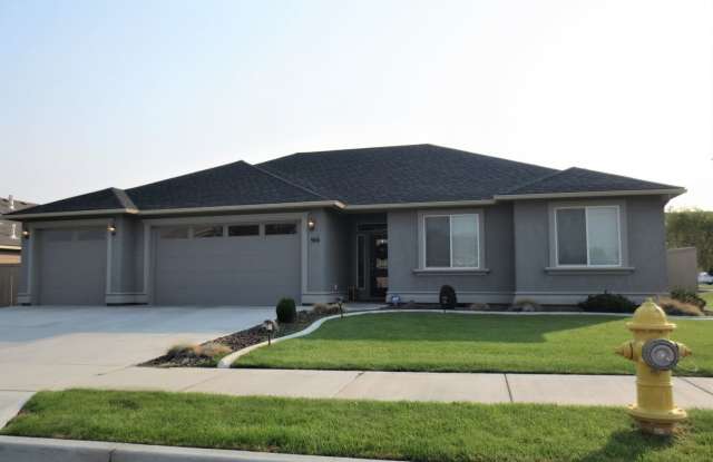 906 N Oklahoma Pl - 906 North Oklahoma Place, Kennewick, WA 99336