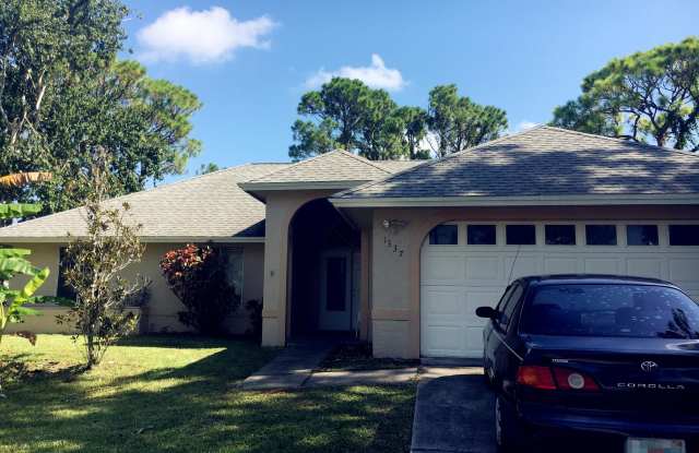 1337 Helvenston Street NW photos photos