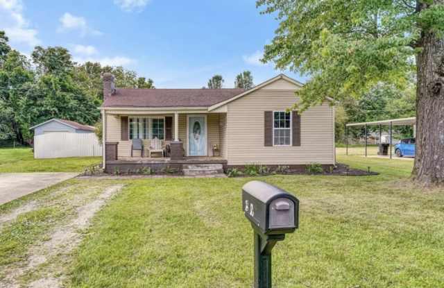 509 East Hogan Street - 509 East Hogan Street, Tullahoma, TN 37388