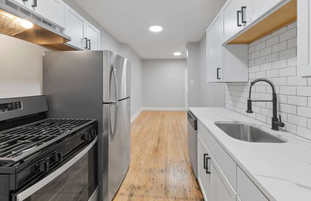 7377 North Damen Ave - I1 photos photos