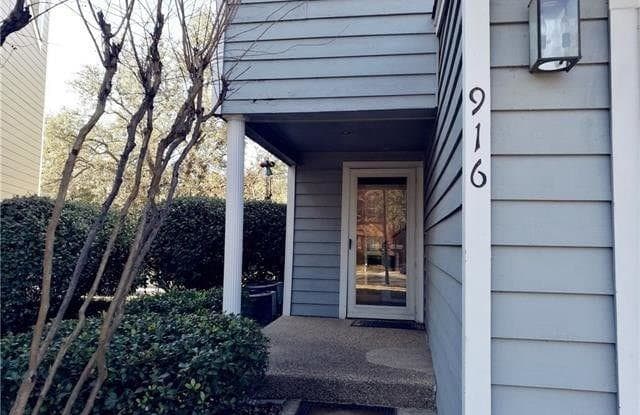 916 Canal Street - 916 Canal Street, Irving, TX 75063