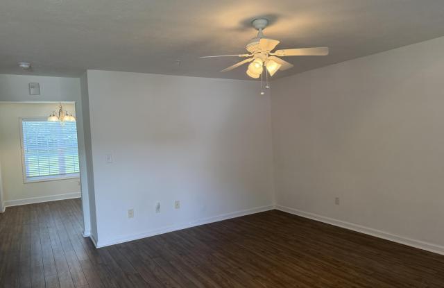 640 Date Palm Circle Gallery 3